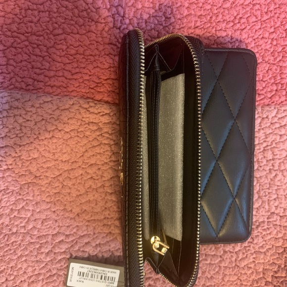 Badgley Mischka wallet - Picture 4 of 4